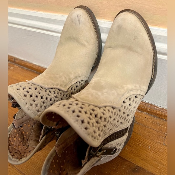 🌾Circle G by Corral Leather Cutout Tan Booties 7.5 - Picture 6 of 10